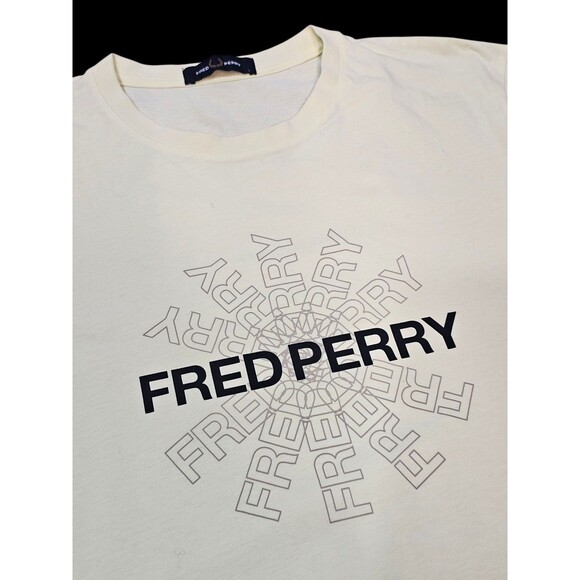 Fred Perry Maxi Logo Tshirt Mens Large L Wax Yellow Tee Crewneck - Picture 8 of 16